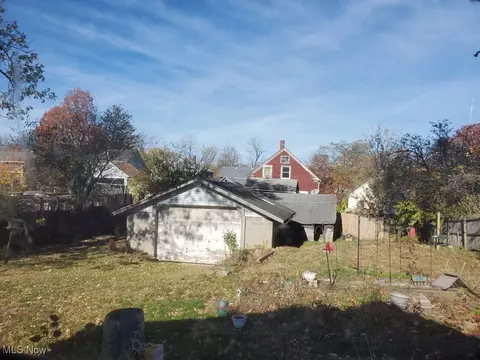 Exterior - 537 3rd St, Elyria, OH 44035 photo 1 of 1