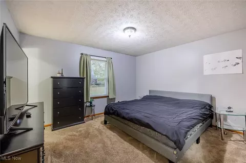 Bedroom - 1212 E 15th St, Ashtabula, OH 44004 photo 1 of 8
