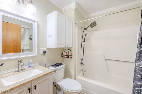 Bath - 1212 E 15th St, Ashtabula, OH 44004 photo 2 of 3