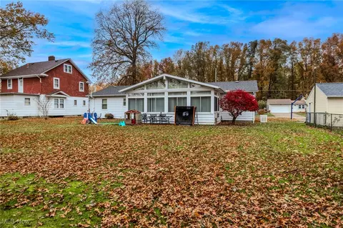 Exterior - 1212 E 15th St, Ashtabula, OH 44004 photo 2 of 2