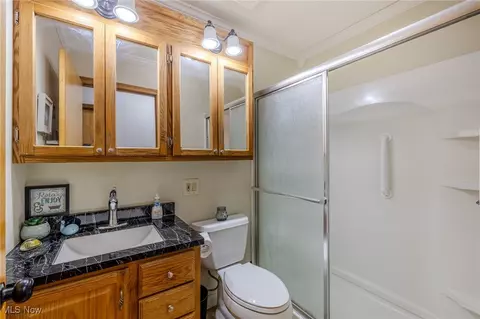 Bath - 1212 E 15th St, Ashtabula, OH 44004 photo 1 of 3