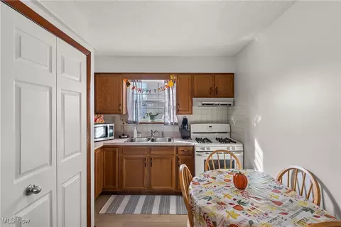2338 E 31st St, Lorain, OH 44055 photo 29