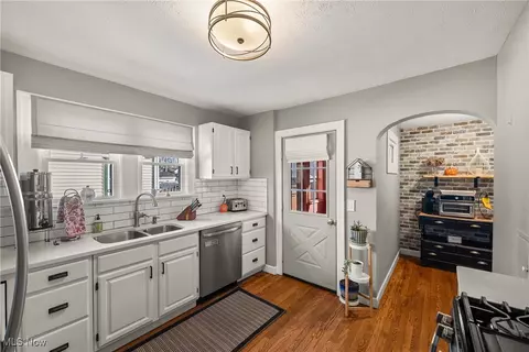2338 E 31st St, Lorain, OH 44055 photo 12