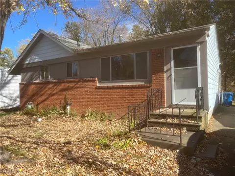 279 Kensington Rd, Vermilion, OH 44089