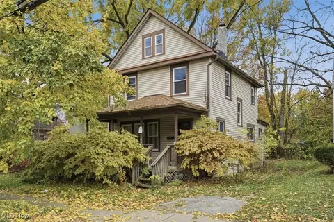 1036 Lexington Ave, Akron, OH 44310