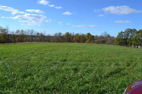 Apollo Road Ne, Salineville, OH 43945
