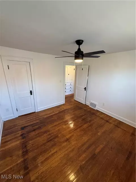 Bedroom - 1101 West Ave, Elyria, OH 44035 photo 3 of 4