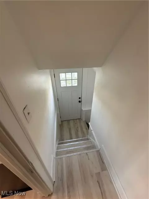 Entry Way - 1101 West Ave, Elyria, OH 44035 photo 3 of 3