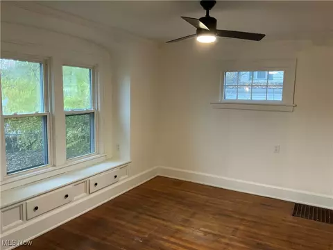Living - 1101 West Ave, Elyria, OH 44035 photo 4 of 4