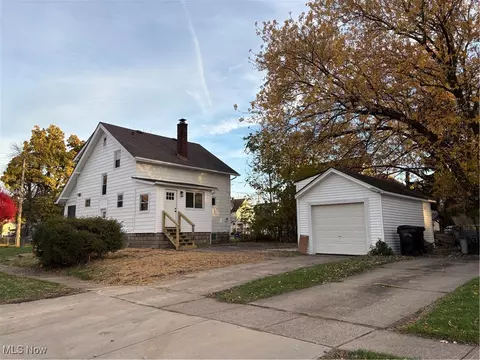 Exterior - 1101 West Ave, Elyria, OH 44035 photo 3 of 4