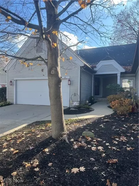 45 Forest Cove Dr #24, Akron, OH 44319