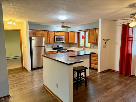 7380 Eisenhower Dr #5, Boardman, OH 44512 photo 2