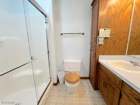 100 Wade Dr, Dover, OH 44622 photo 11