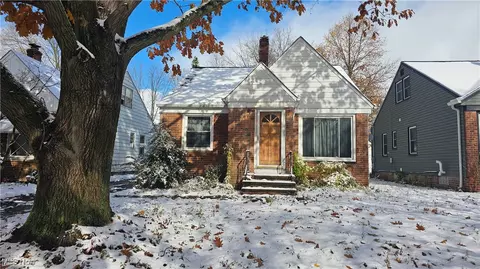 4249 Wyncote Rd, Cleveland, OH 44121