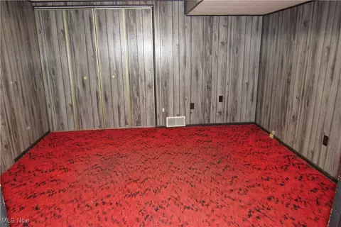 Bedroom - 1000 Brown Dr, Ashtabula, OH 44004 photo 4 of 4