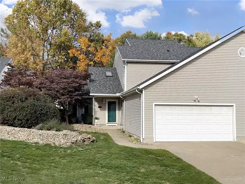 592 Hilltop Ter, Tallmadge, OH 44278