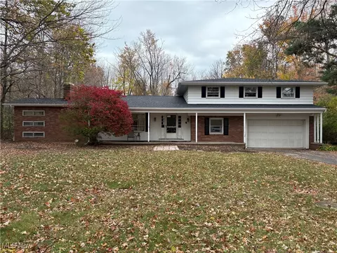 1523 Vermilion Rd, Vermilion, OH 44089