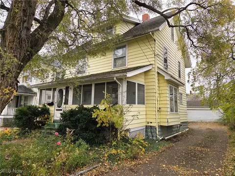 1115 W 11th St, Lorain, OH 44052