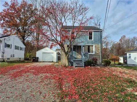 4962 Oroszy Ave, Lorain, OH 44052