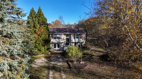 18100 Grill Rd, Doylestown, OH 44230