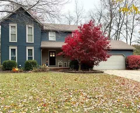 4221 Bunker Ln, Stow, OH 44224