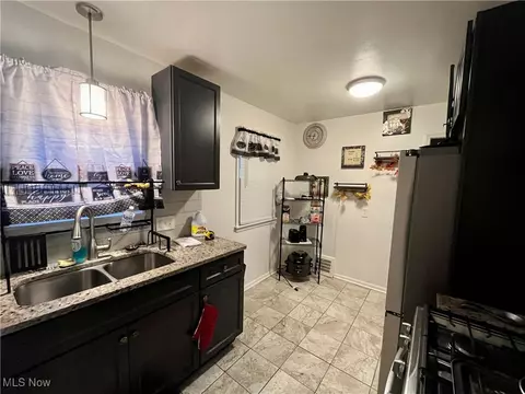 20907 Watson Rd, Maple Heights, OH 44137 photo 8