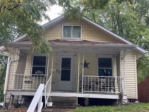 512 Luck Ave, Zanesville, OH 43701