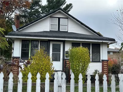 565 Teddy Ave, Akron, OH 44305