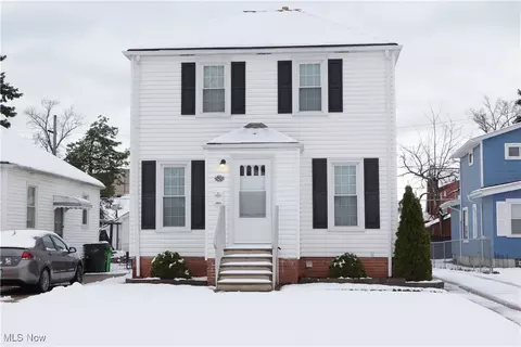 26201 Oriole Ave, Euclid, OH 44132