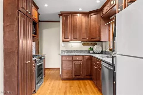Kitchen - 705 Damon St, Akron, OH 44310 photo 2 of 6