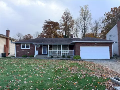 839 Edenridge Dr, Youngstown, OH 44512