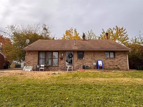 1201 Benskin Ave SW, Canton, OH 44710