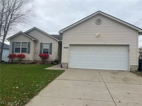1855 Greentree Pl SE, Massillon, OH 44646
