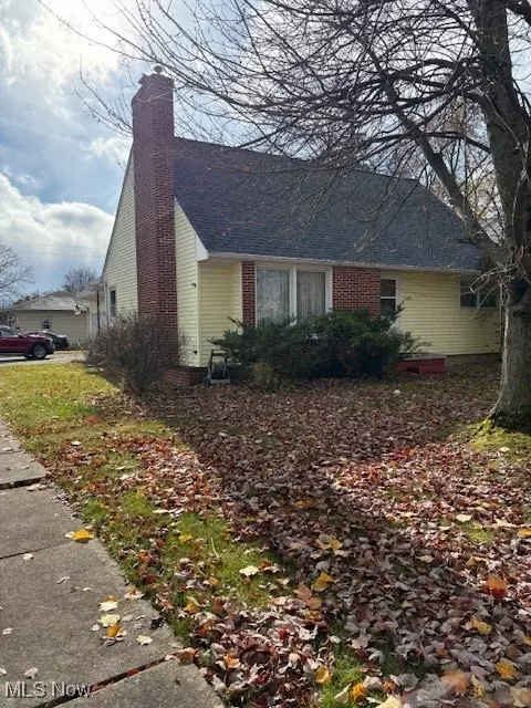 1305 Dodge NW, Warren, OH 44485