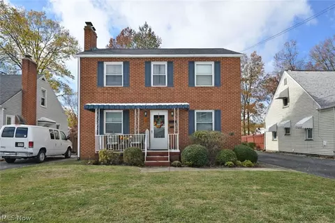 676 Central Parkway Ave SE, Warren, OH 44484