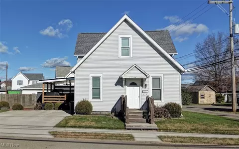 125 3rd St SW, Strasburg, OH 44680