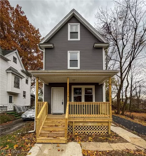 1049 Mercer, Youngstown, OH 44502