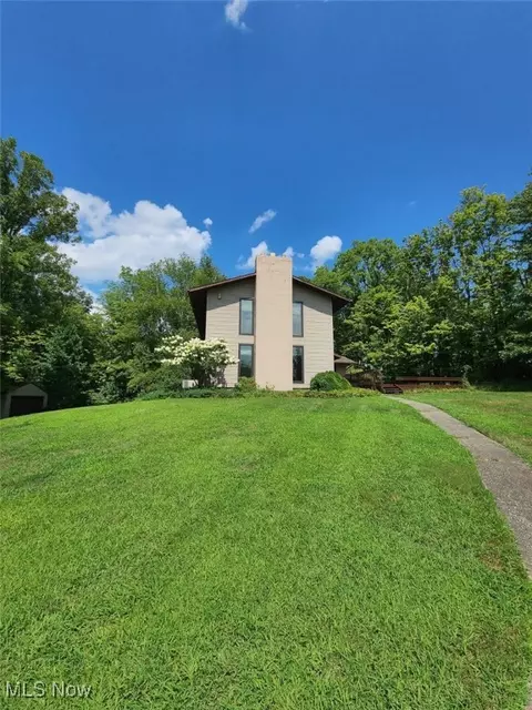 2917 W Bath Rd, Akron, OH 44333