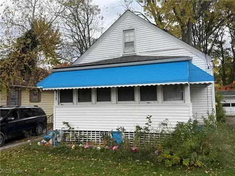37806 3 Rd St, Willoughby, OH 44094