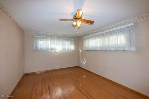 243 Edgewood Dr, Berea, OH 44017 photo 22