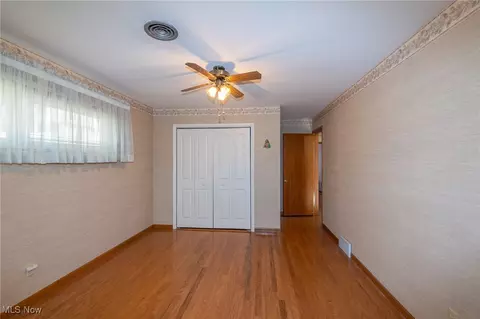 243 Edgewood Dr, Berea, OH 44017 photo 23