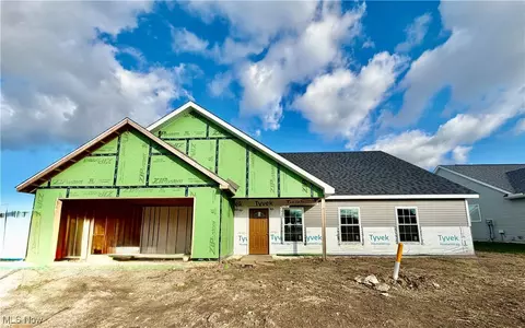 6378 Zachary Dr, Sandusky, OH 44870