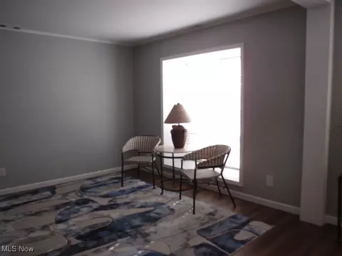 Living - 64 Valley Forge Ln, Elyria, OH 44035 photo 1 of 4