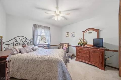 8479 Crystal Dr, Boardman, OH 44512 photo 14