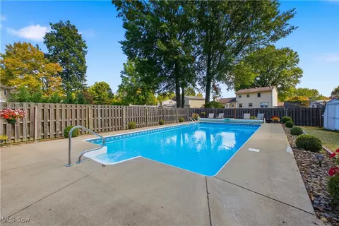 8479 Crystal Dr, Boardman, OH 44512 photo 26