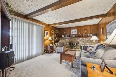 8479 Crystal Dr, Boardman, OH 44512 photo 11
