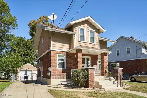1473 Huguelet St, Akron, OH 44305