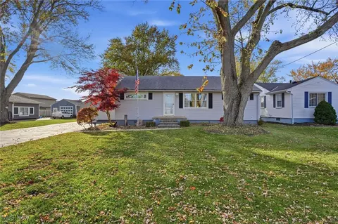 307 Oak St, Castalia, OH 44824