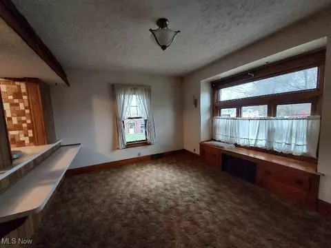 Living - 93 Morrison St, Struthers, OH 44471 photo 1 of 1