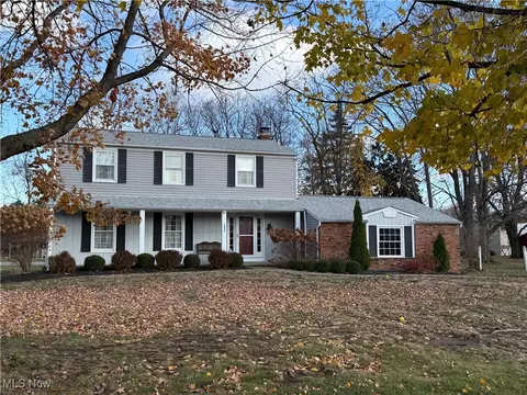5637 Louise Dr, Mentor, OH 44060